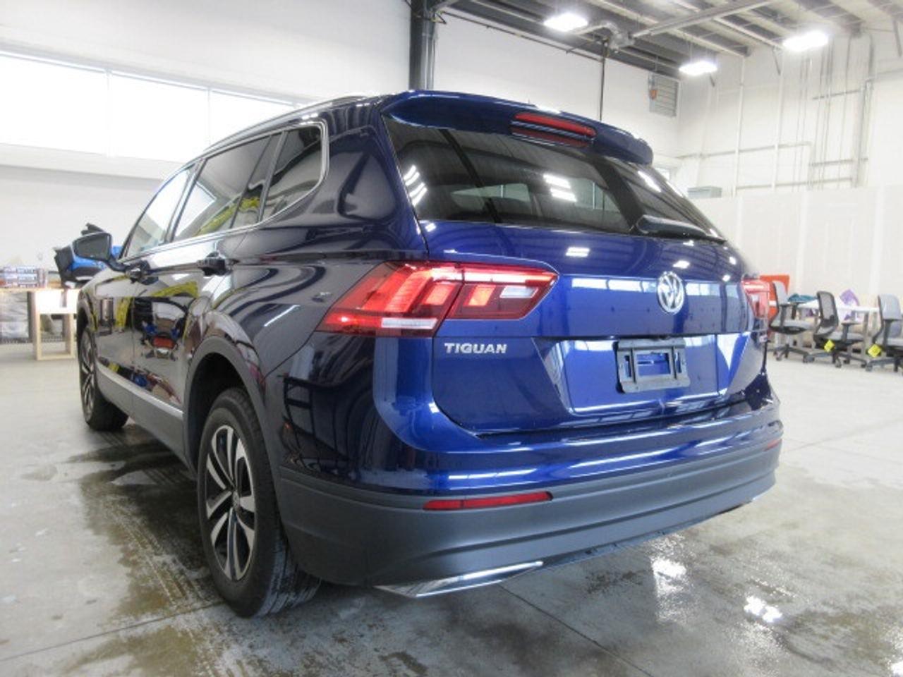2021 Volkswagen Tiguan UNITED 4MOTION, NAV, ROOF, APPLE/ANDROID, 33K! Photo4