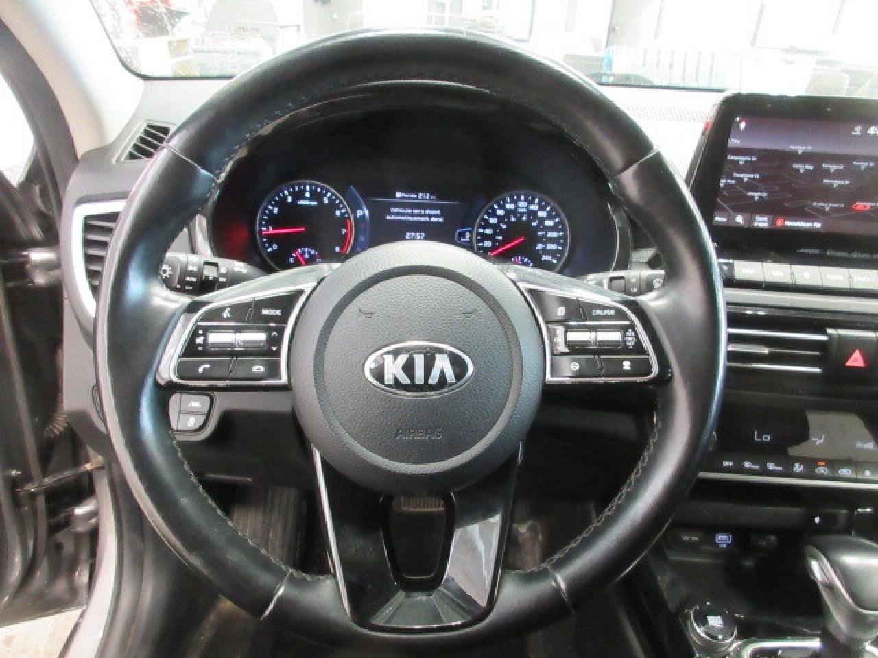 2021 Kia Seltos SX TURBO AWD, NAV, ROOF, LEATHER, 59K! Photo