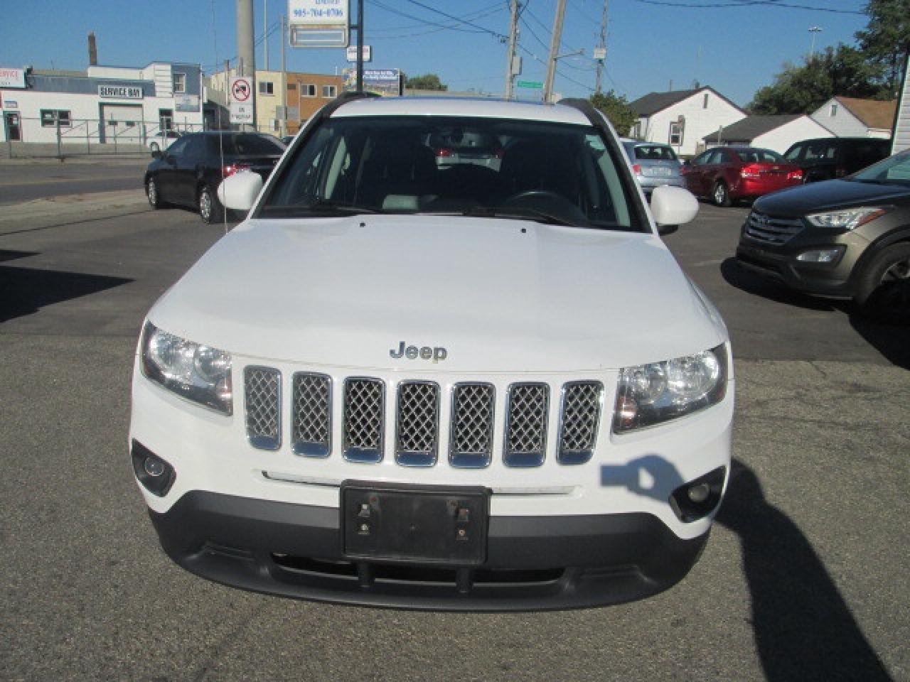 2016 Jeep Compass 4WD 4dr High Altitude, Leather, Sunroof Photo