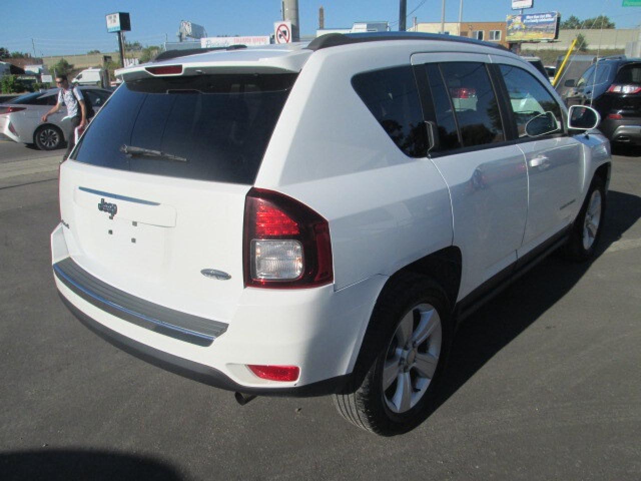 2016 Jeep Compass 4WD 4dr High Altitude, Leather, Sunroof Photo