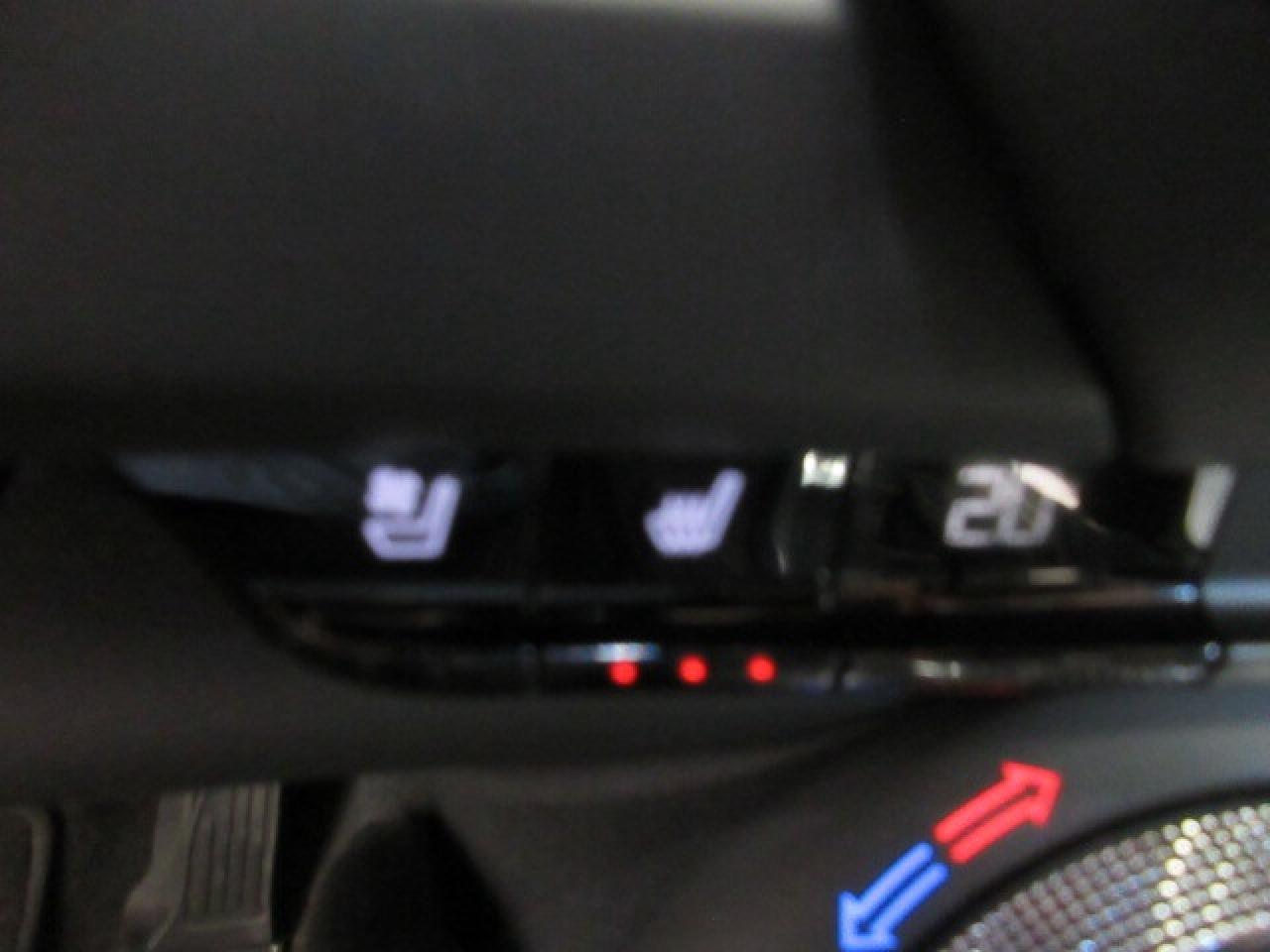 2022 Chevrolet Camaro RS 2LT, MOONROOF, HTD. LEATHER, LOADED, 26K! Photo