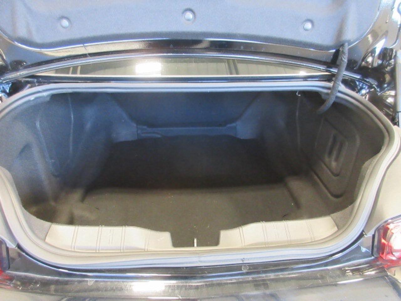 2022 Chevrolet Camaro RS 2LT, MOONROOF, HTD. LEATHER, LOADED, 26K! Photo