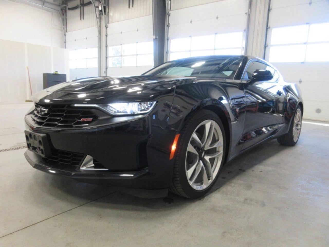 2022 Chevrolet Camaro RS 2LT, MOONROOF, HTD. LEATHER, LOADED, 26K! Photo