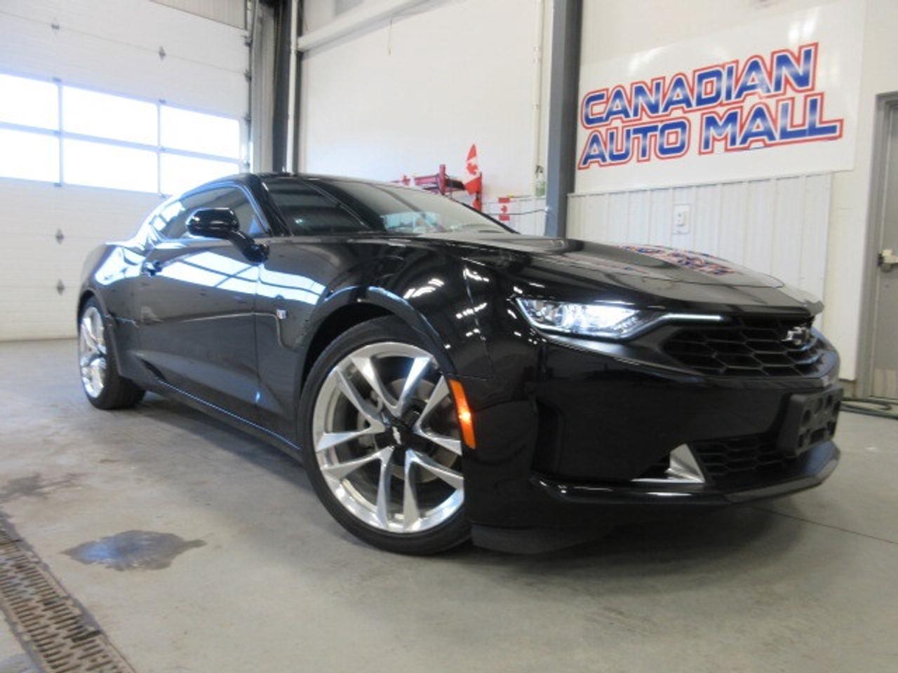 2022 Chevrolet Camaro RS 2LT, MOONROOF, HTD. LEATHER, LOADED, 26K! Photo0