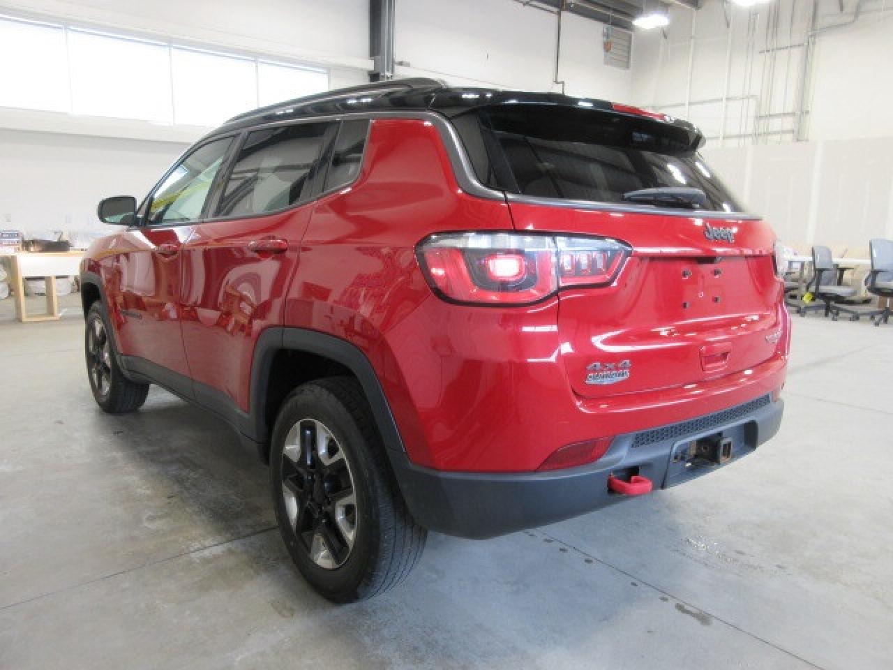 2018 Jeep Compass TRAILHAWK 4X4, HTD. SEATS, PANA ROOF, 52K! Photo