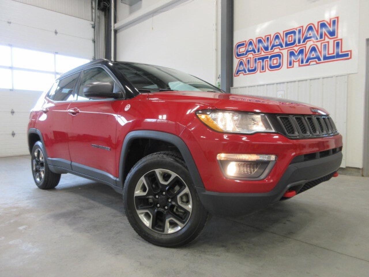 2018 Jeep Compass TRAILHAWK 4X4, HTD. SEATS, PANA ROOF, 52K! Photo