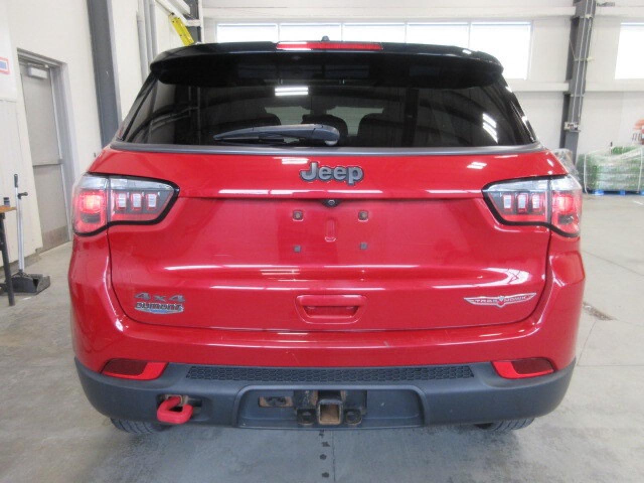 2018 Jeep Compass TRAILHAWK 4X4, HTD. SEATS, PANA ROOF, 52K! Photo