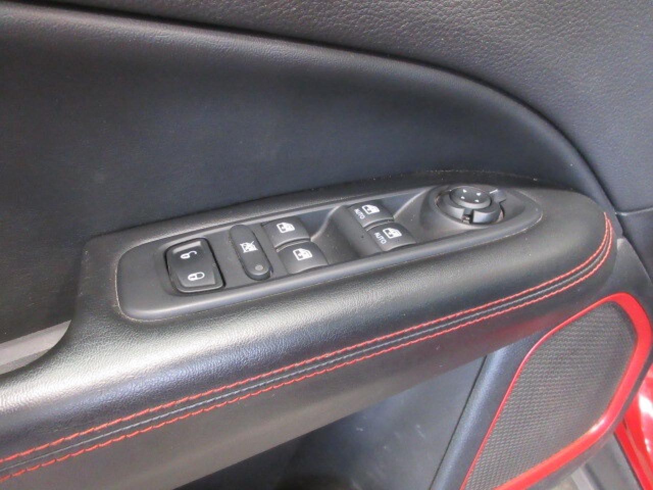 2018 Jeep Compass TRAILHAWK 4X4, HTD. SEATS, PANA ROOF, 52K! Photo