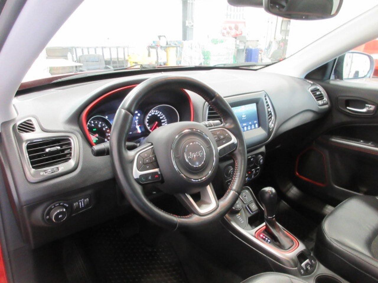 2018 Jeep Compass TRAILHAWK 4X4, HTD. SEATS, PANA ROOF, 52K! Photo