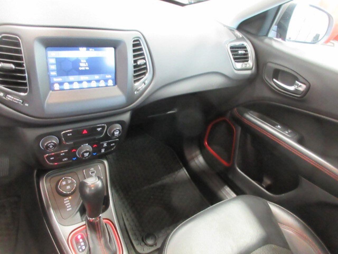 2018 Jeep Compass TRAILHAWK 4X4, HTD. SEATS, PANA ROOF, 52K! Photo