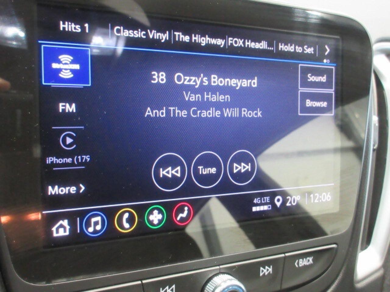 2024 Chevrolet Malibu LT, APPLE/ANDROID, A/C, BT, CAMERA, ALLOYS, 44K! Photo