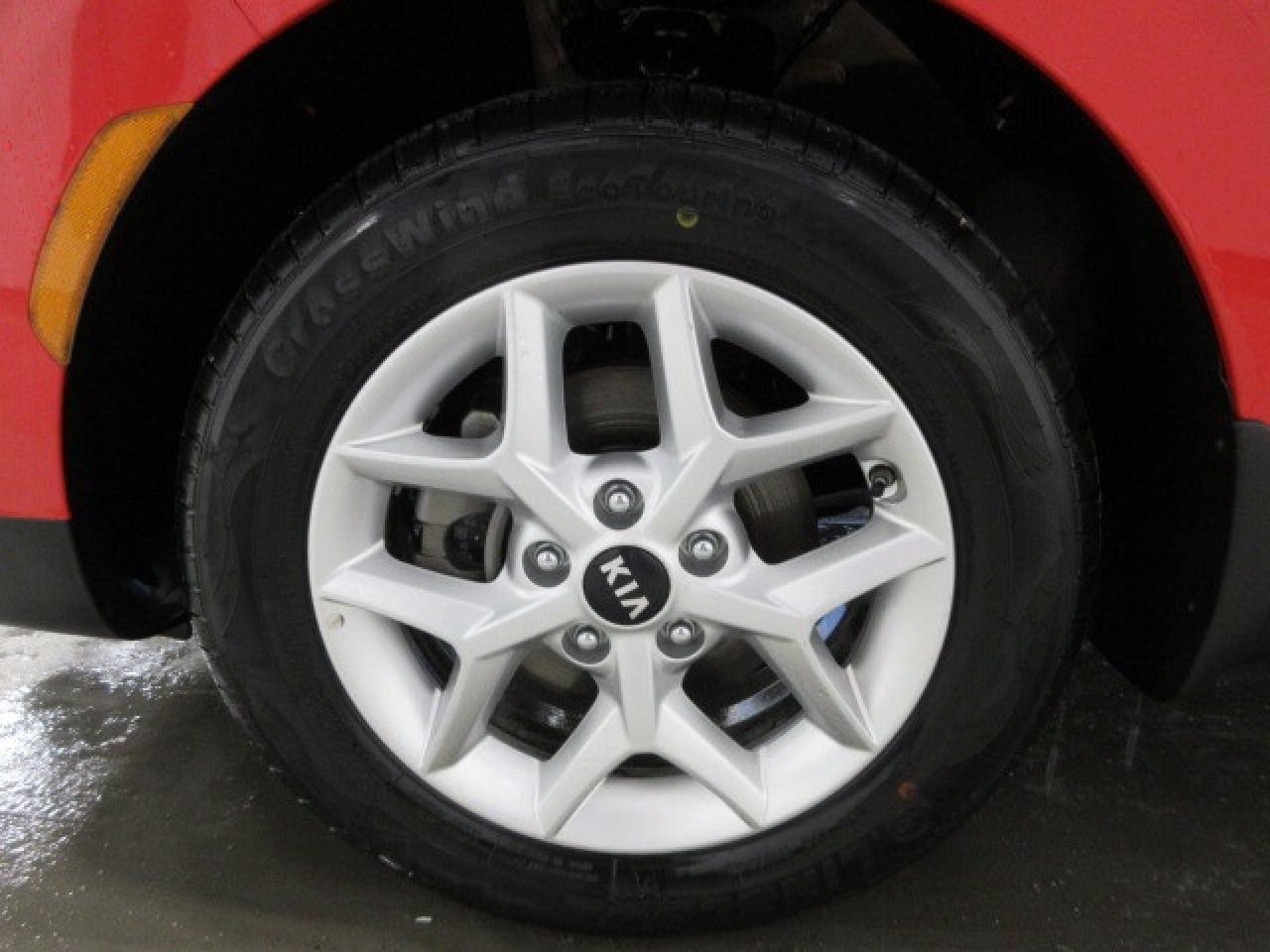 2021 Kia Soul EX, HTD. SEATS, APPLE/ANDROID, BT, ALLOYS, 36K! Photo