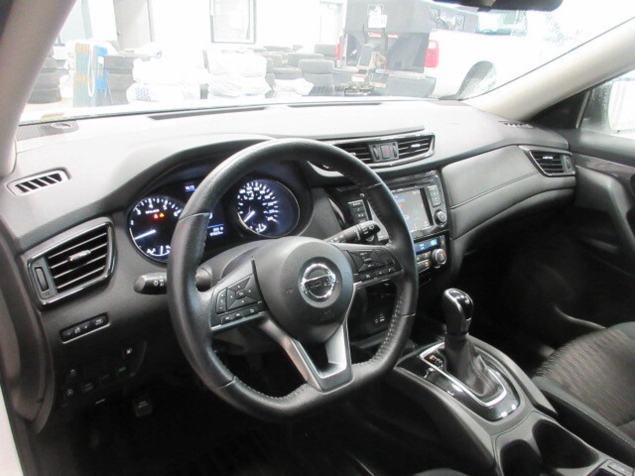 2020 Nissan Rogue AWD S, HTD. SEATS, APPLE/ANDROID, CAMERA, 68K! Photo