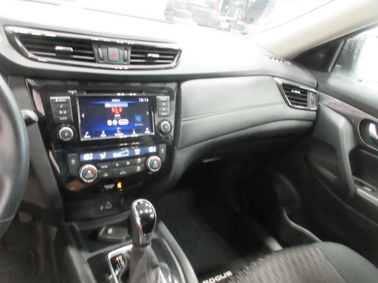 2020 Nissan Rogue AWD S, HTD. SEATS, APPLE/ANDROID, CAMERA, 68K! Photo