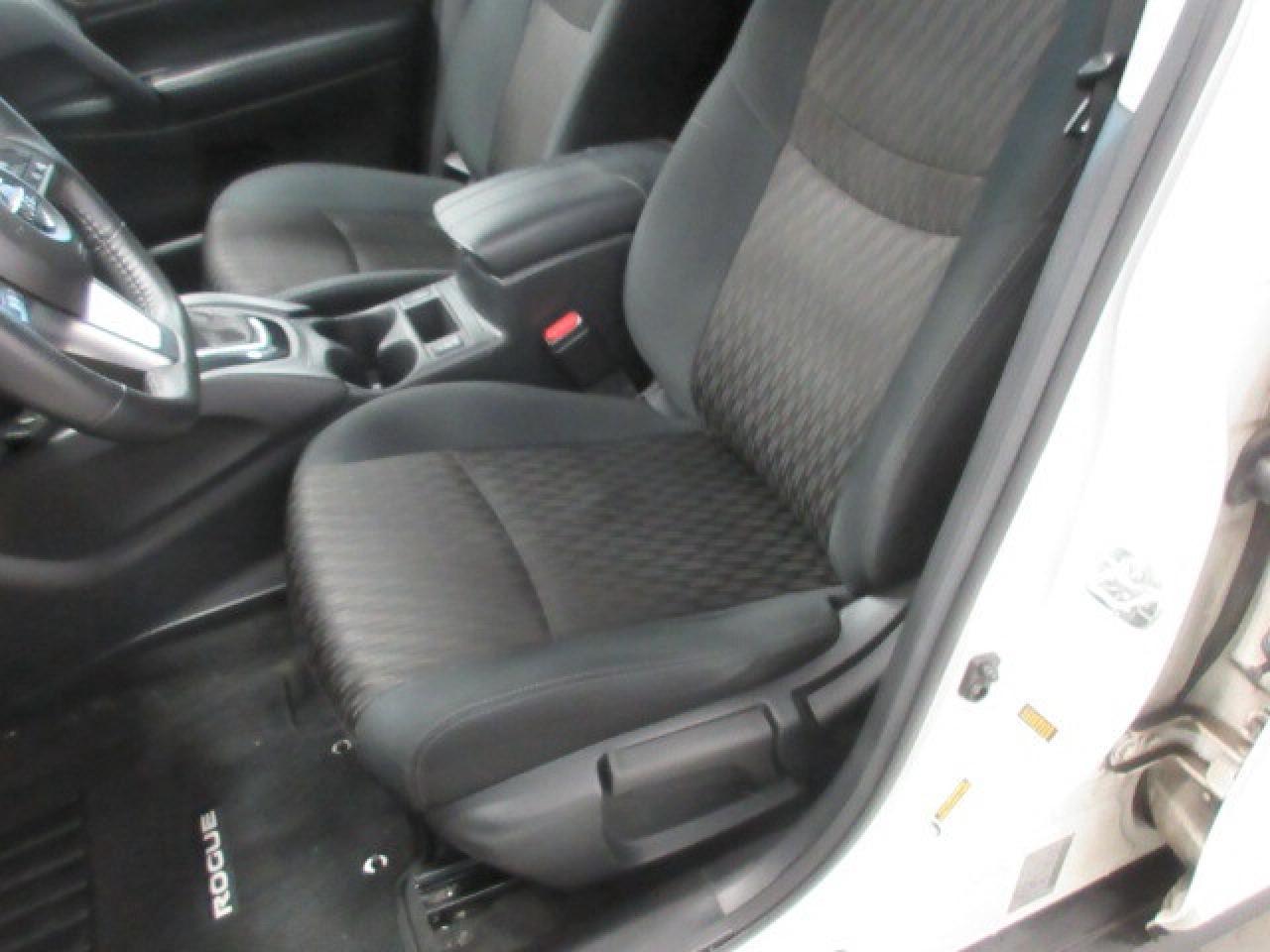 2020 Nissan Rogue AWD S, HTD. SEATS, APPLE/ANDROID, CAMERA, 68K! Photo