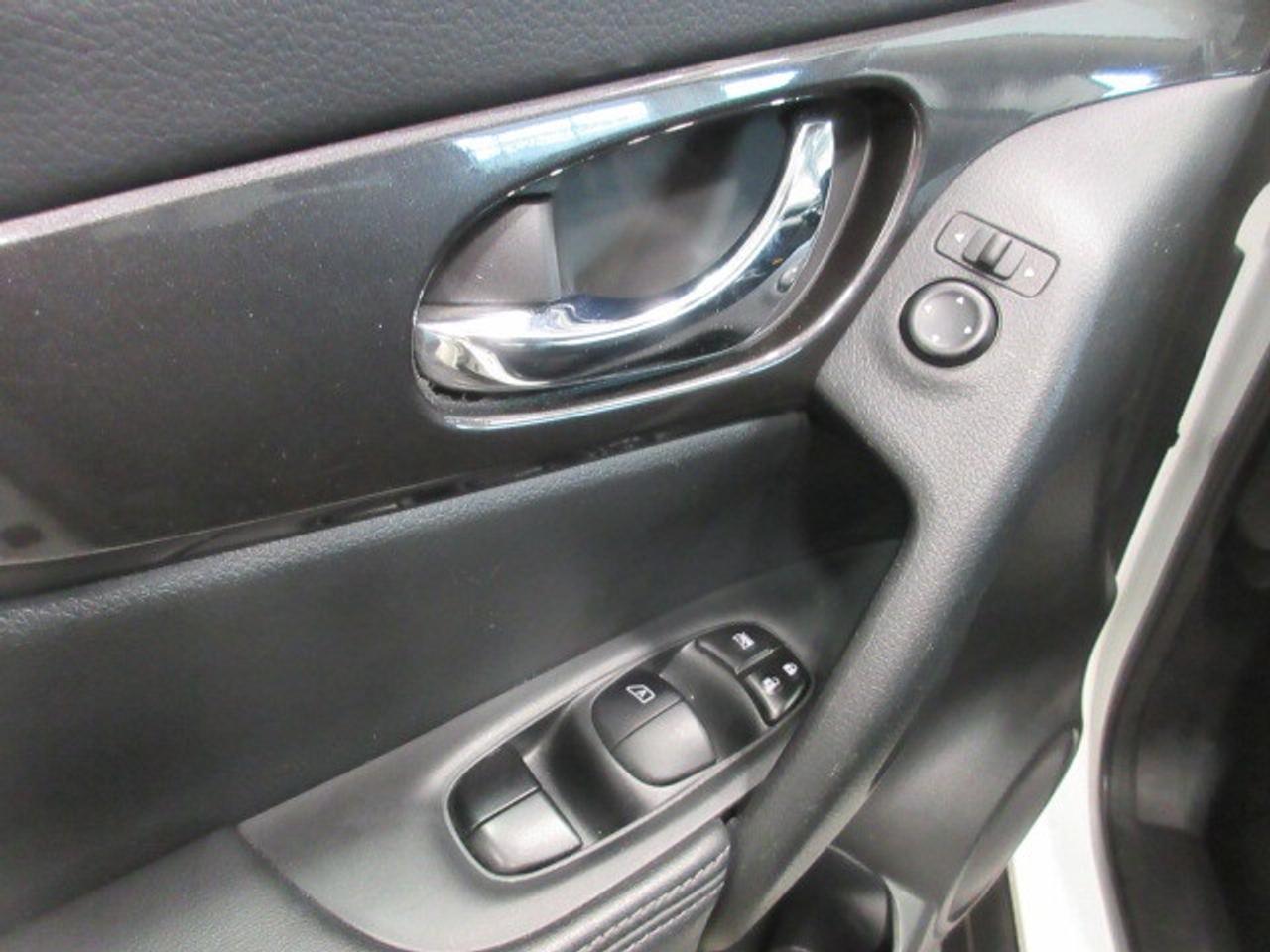 2020 Nissan Rogue AWD S, HTD. SEATS, APPLE/ANDROID, CAMERA, 68K! Photo