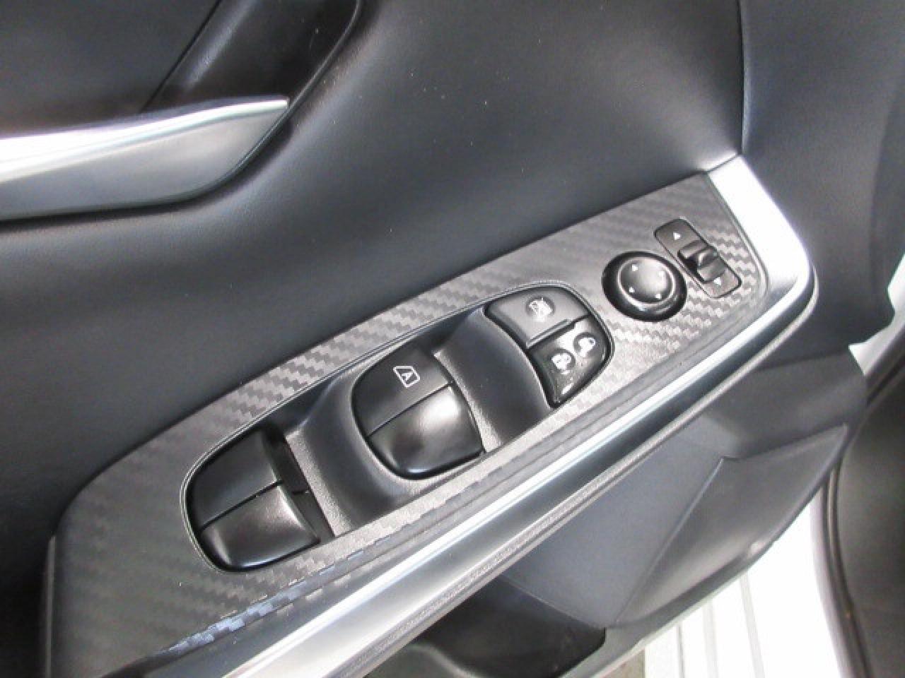 2021 Nissan Sentra SR MANUAL, ROOF, HTD. SEATS, APPLE/ANDROID, 96K! Photo