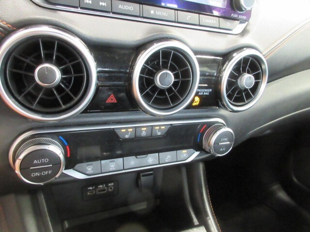 2021 Nissan Sentra SR MANUAL, ROOF, HTD. SEATS, APPLE/ANDROID, 96K! Photo