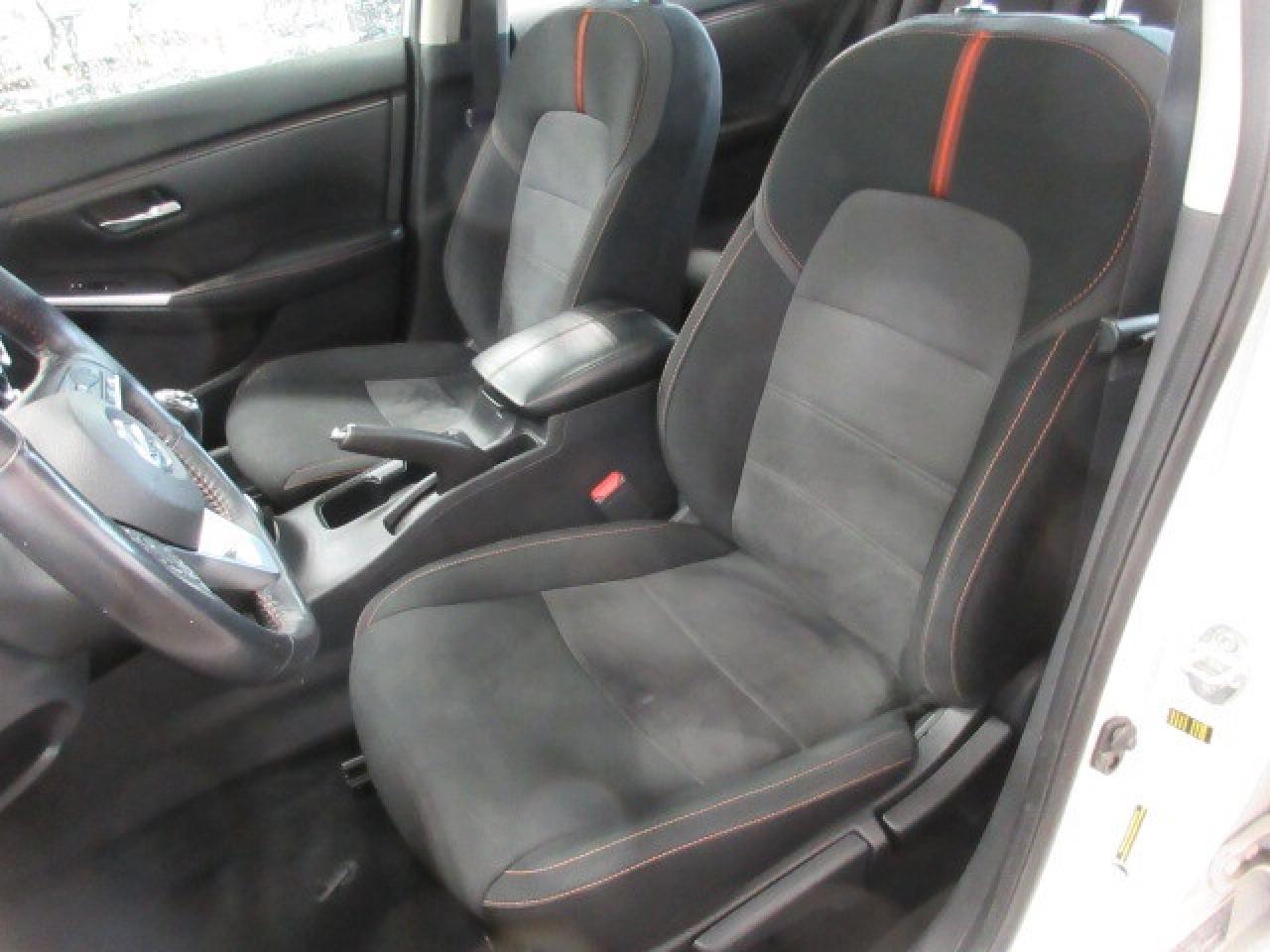 2021 Nissan Sentra SR MANUAL, ROOF, HTD. SEATS, APPLE/ANDROID, 96K! Photo