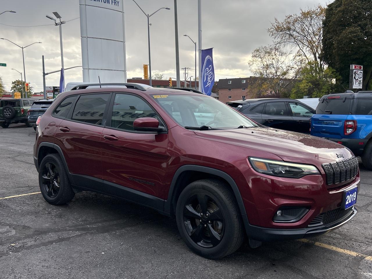 2019 Jeep Cherokee 3.2L V6 HEATED SEATS ONE OWNER Photo