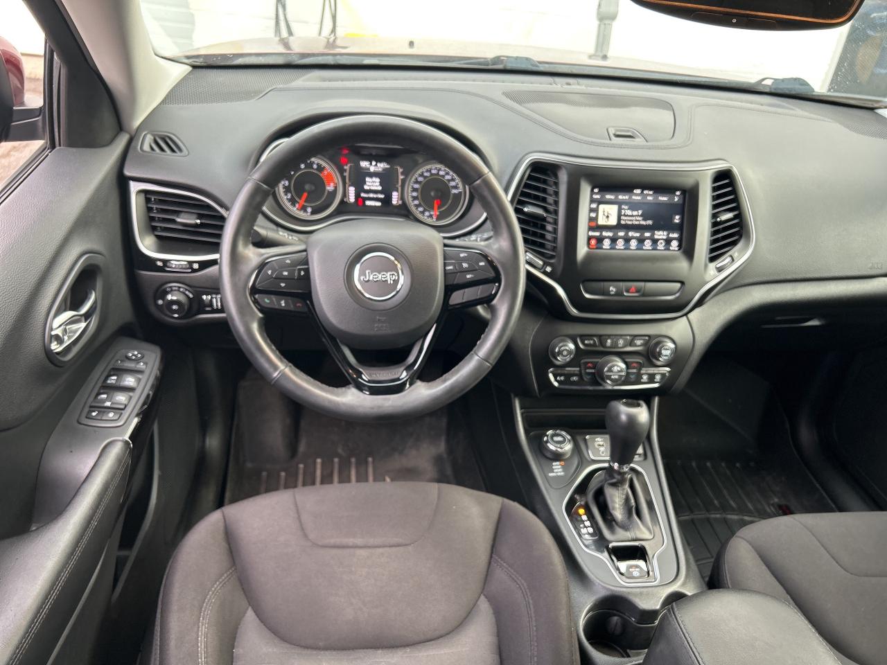 2019 Jeep Cherokee 3.2L V6 HEATED SEATS ONE OWNER Photo