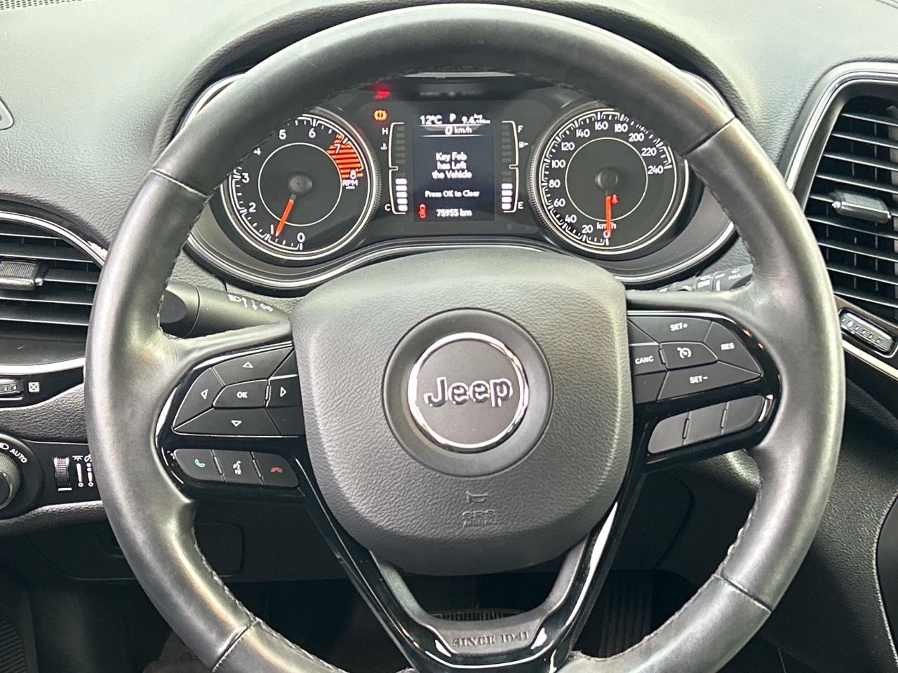 2019 Jeep Cherokee 3.2L V6 HEATED SEATS ONE OWNER Photo