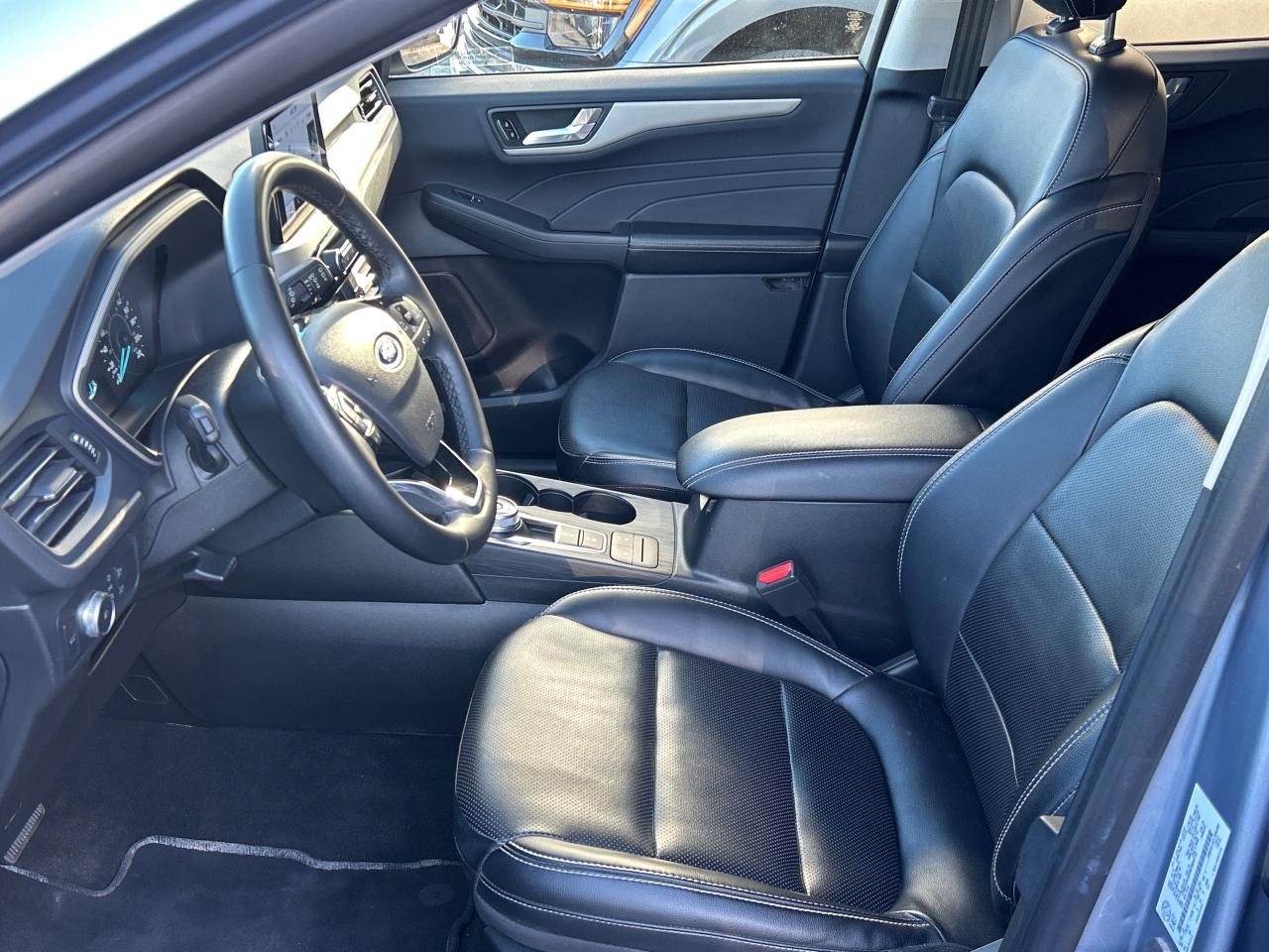 2022 Ford Escape SEL FWD 1.5L ADAPTIVE CRUISE ACTIVE X SEATING Photo