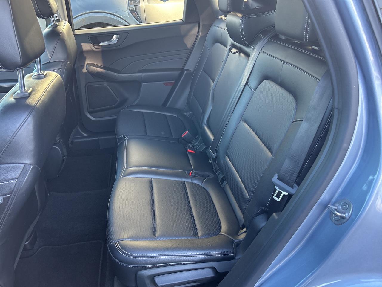 2022 Ford Escape SEL FWD 1.5L ADAPTIVE CRUISE ACTIVE X SEATING Photo