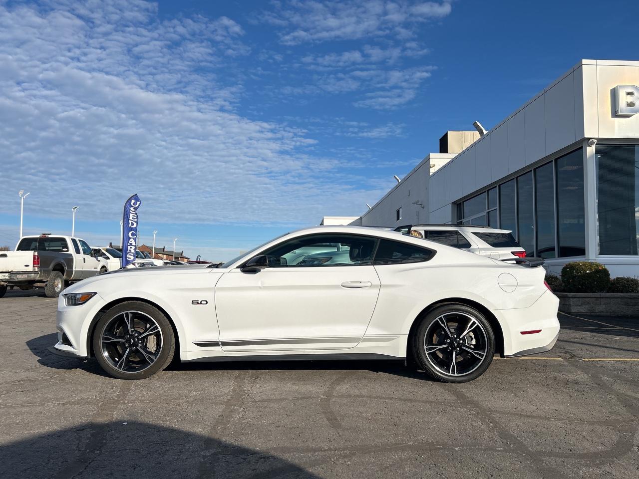 2017 Ford Mustang GT PREMIUM 5.0L MANUAL CALIFORNIA SPECIAL PKG Photo
