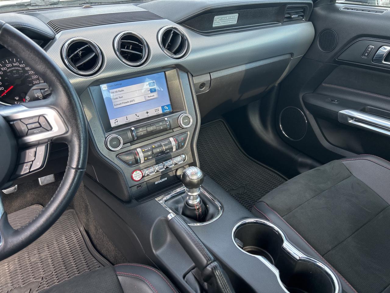 2017 Ford Mustang GT PREMIUM 5.0L MANUAL CALIFORNIA SPECIAL PKG Photo