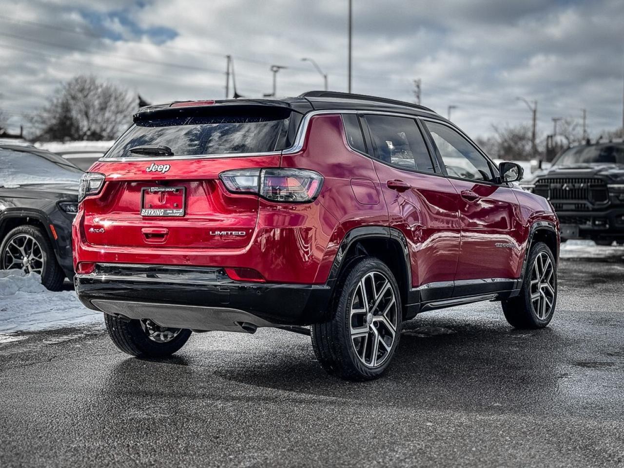 2024 Jeep Compass Limited   HEATED/VENTED LEATHER   ELITE EXTERIOR G Photo4
