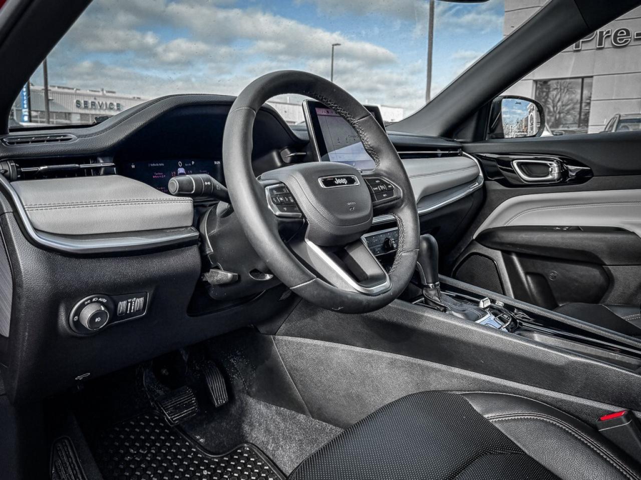 2024 Jeep Compass Limited   HEATED/VENTED LEATHER   ELITE EXTERIOR G Photo