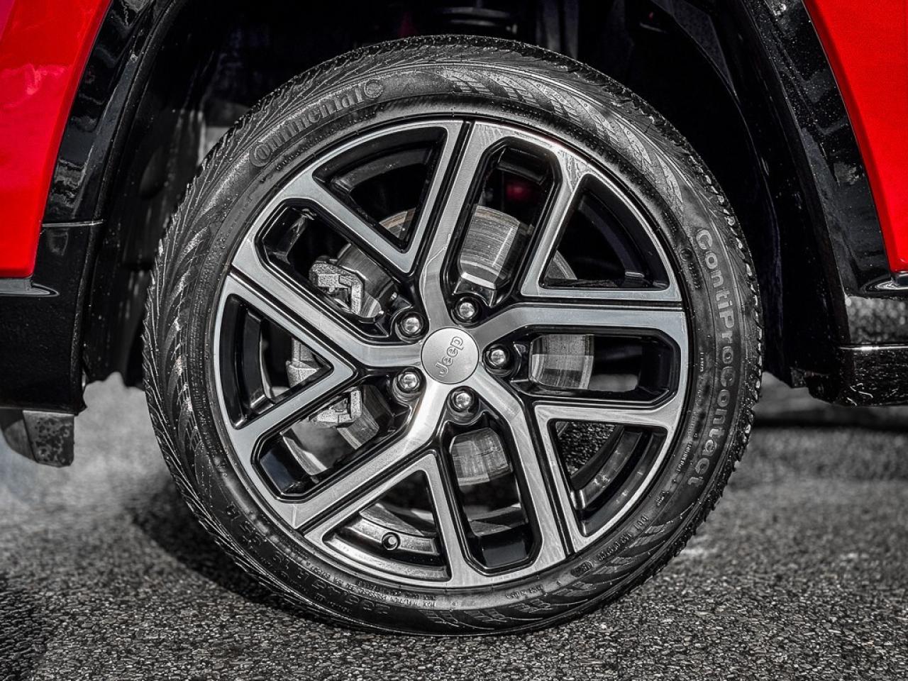 2024 Jeep Compass Limited   HEATED/VENTED LEATHER   ELITE EXTERIOR G Photo