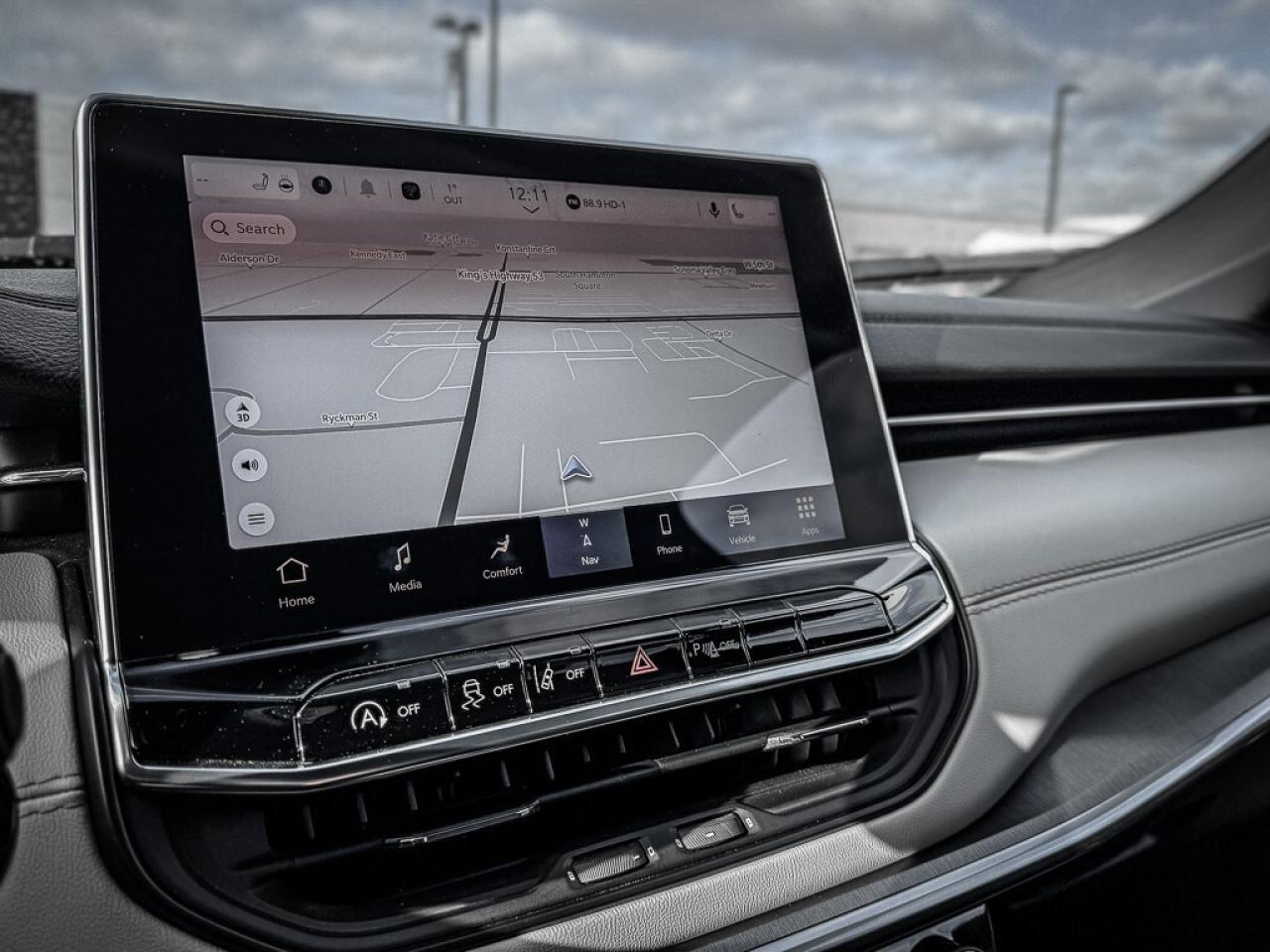 2024 Jeep Compass Limited   HEATED/VENTED LEATHER   ELITE EXTERIOR G Photo