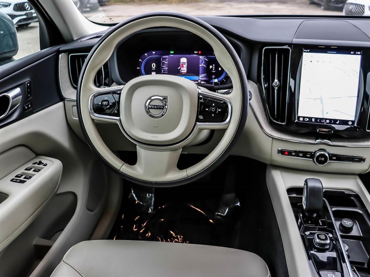 2023 Volvo XC60 Plus Bright Theme Photo