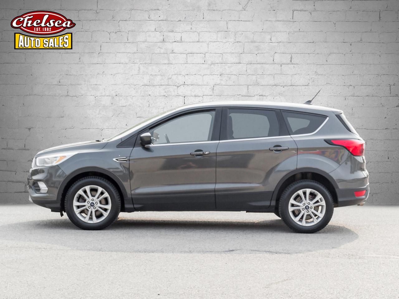 2019 Ford Escape SE 4WD Photo2