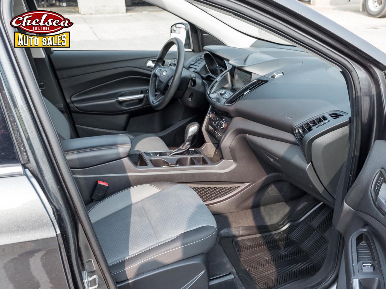 2019 Ford Escape SE 4WD Photo