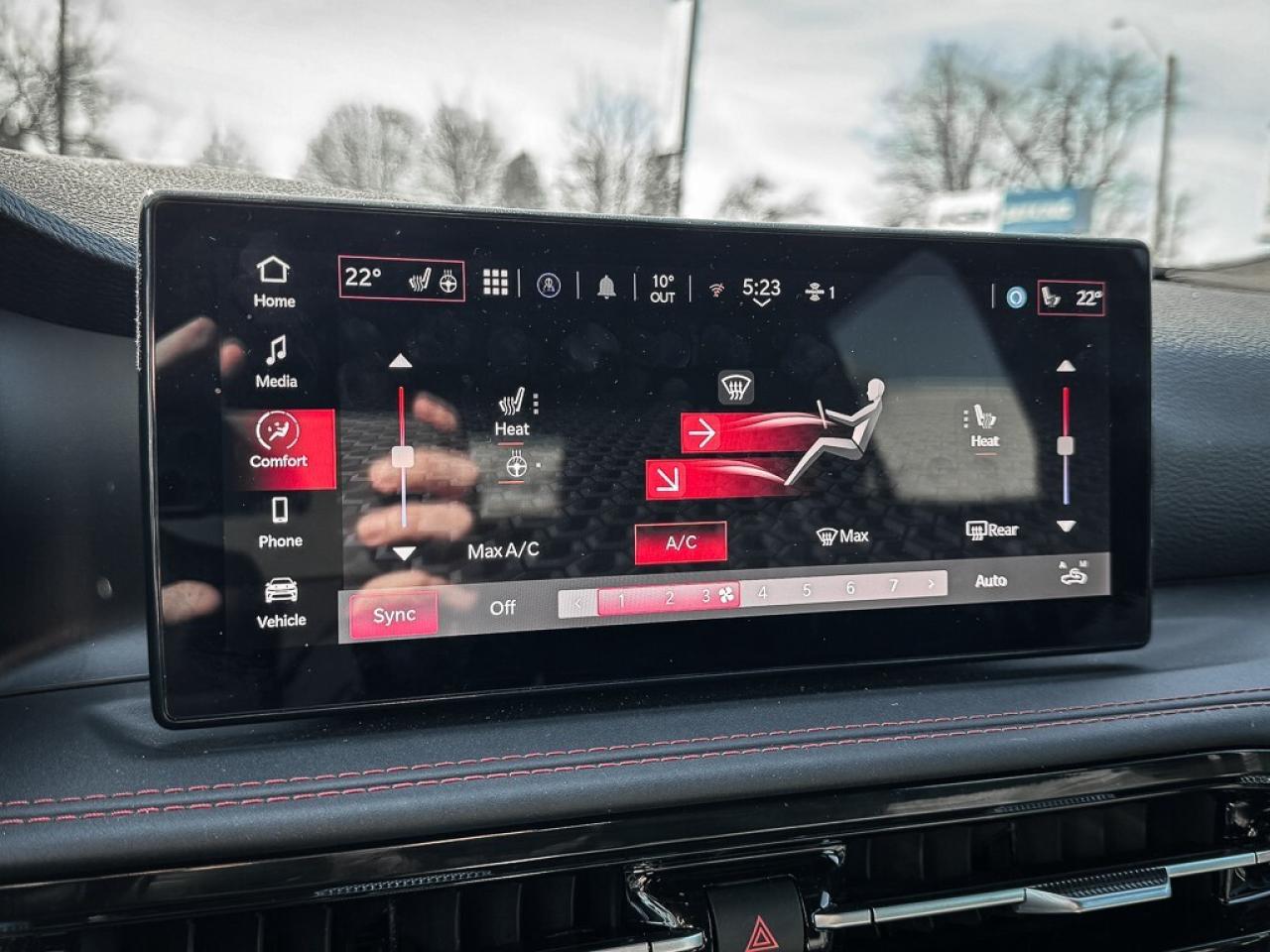 2024 Dodge Hornet PHEV R/T   BLACKTOP PKG   HEATED SEATS Photo