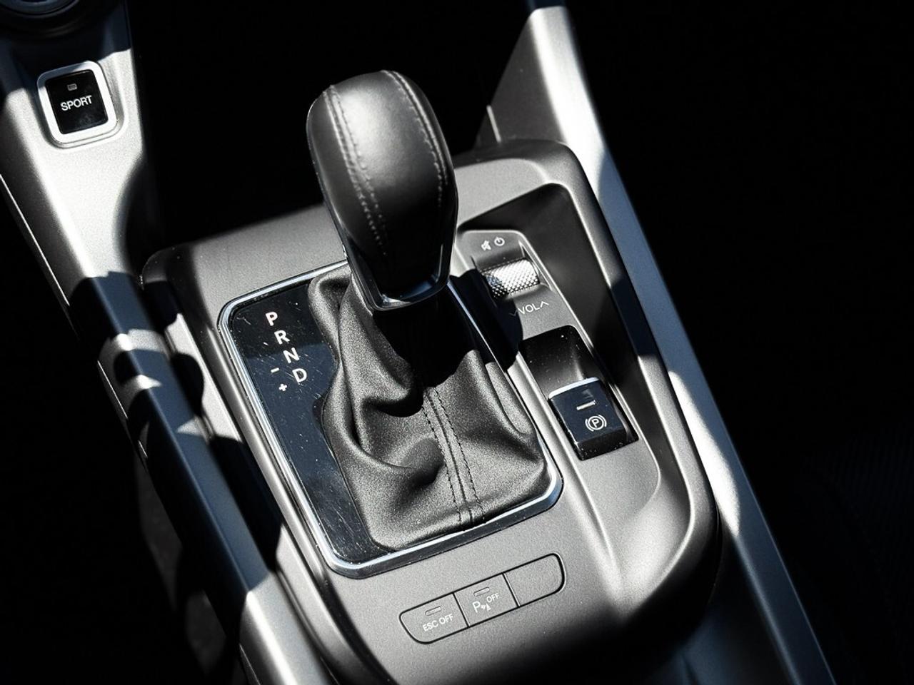 2024 Dodge Hornet PHEV R/T   R/T BLACKTOP PKG   HEATED SEATS   CARPLAY Photo