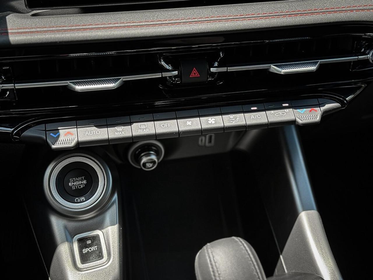 2024 Dodge Hornet PHEV R/T   R/T BLACKTOP PKG   HEATED SEATS   CARPLAY Photo