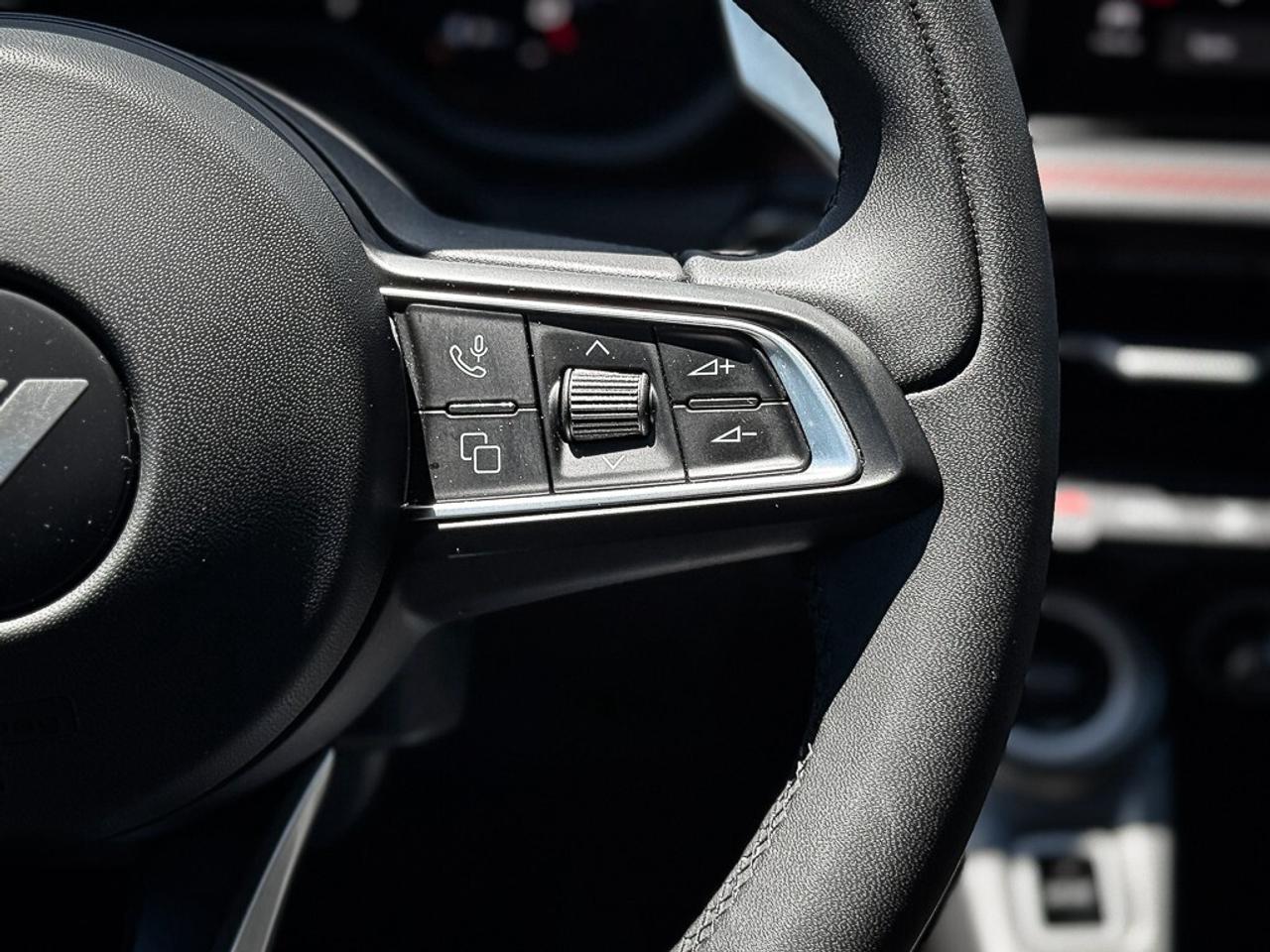 2024 Dodge Hornet PHEV R/T   R/T BLACKTOP PKG   HEATED SEATS   CARPLAY Photo