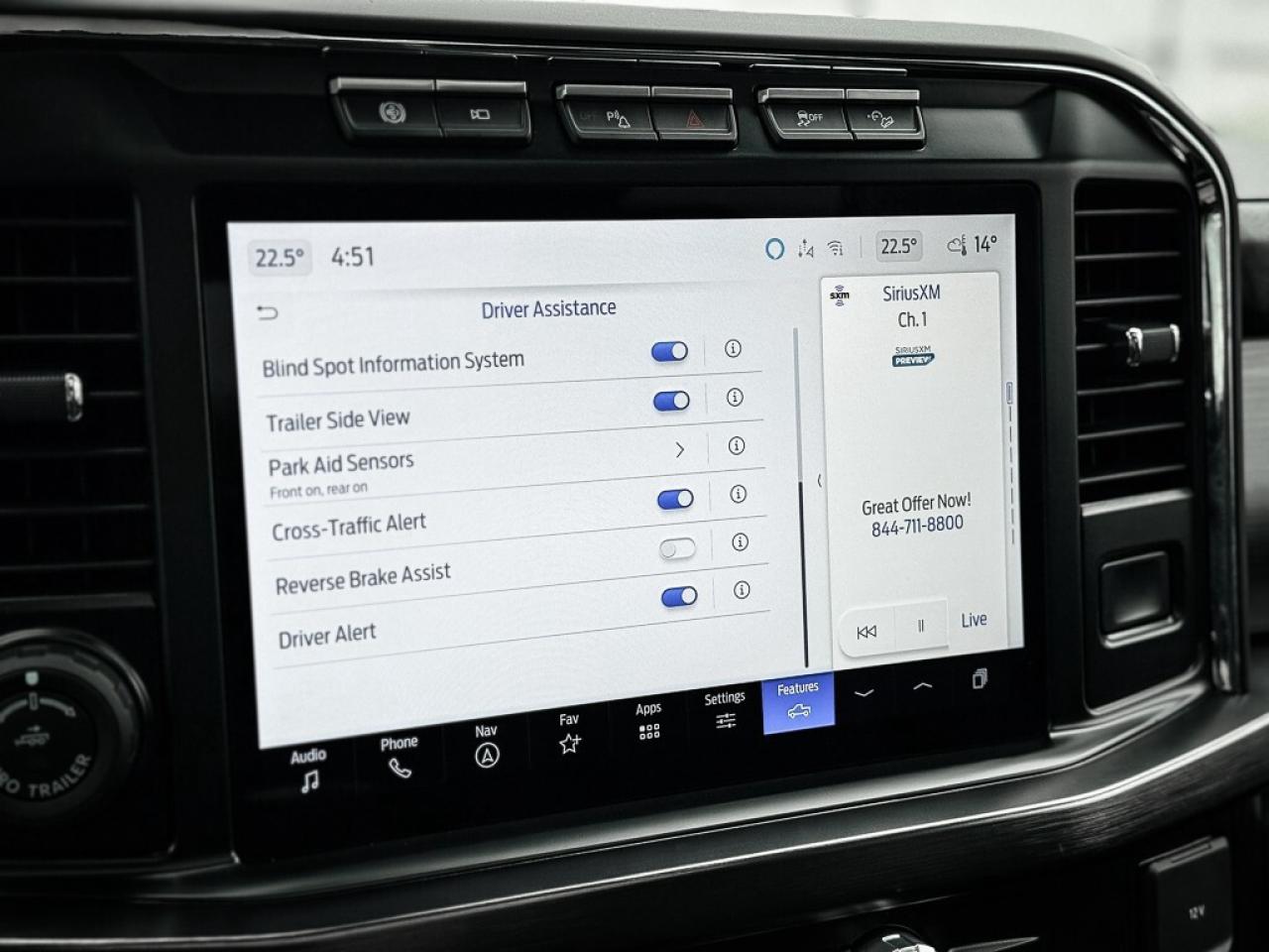 2024 Ford F-250 Lariat   ULTIMATE PKG   BLACK APPEARANCE PKG   PAN Photo