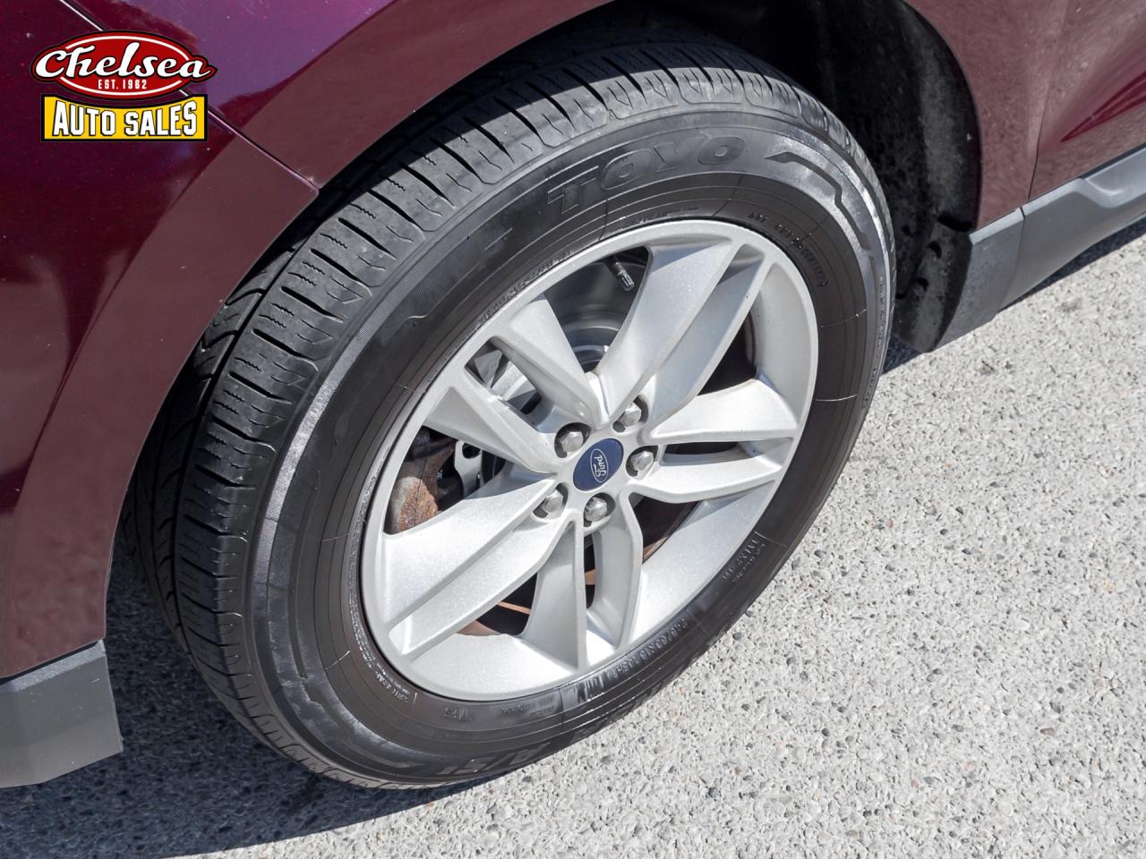 2018 Ford Edge SEL AWD Photo