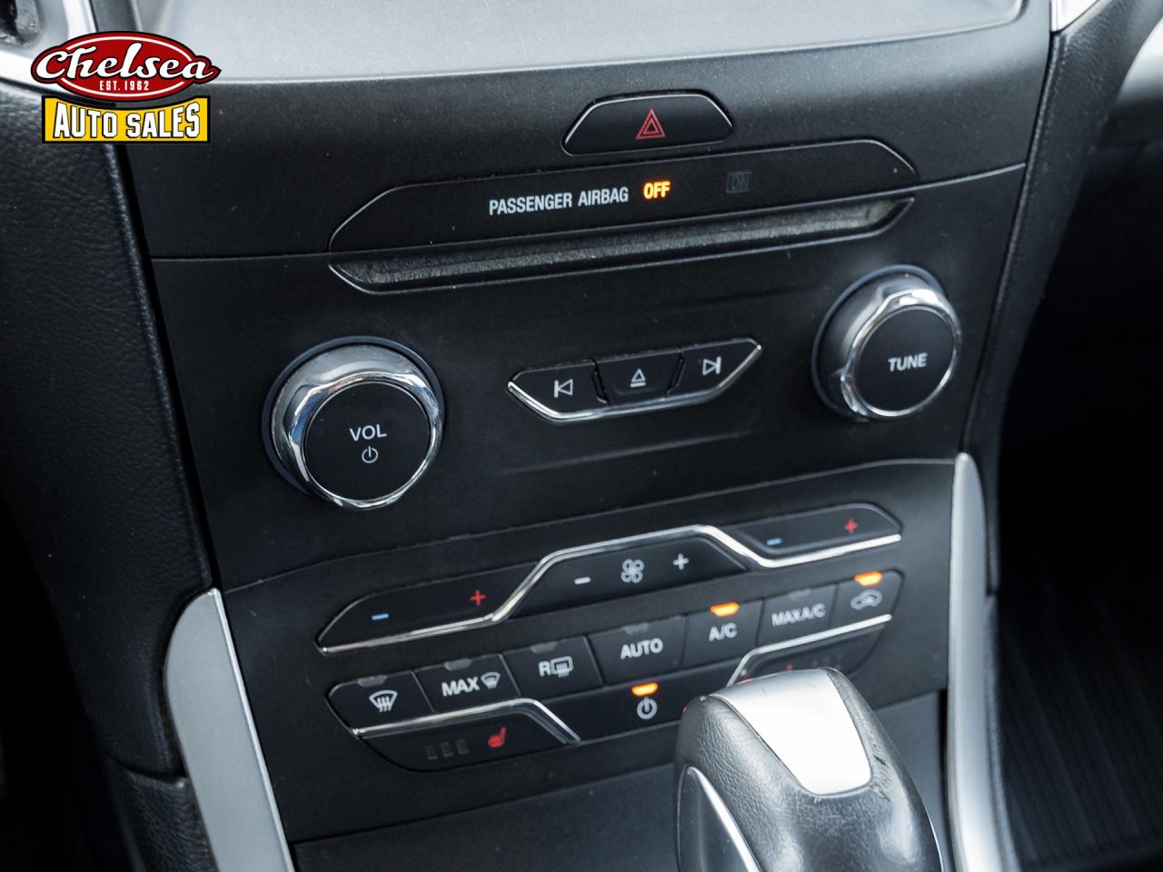 2018 Ford Edge SEL AWD Photo