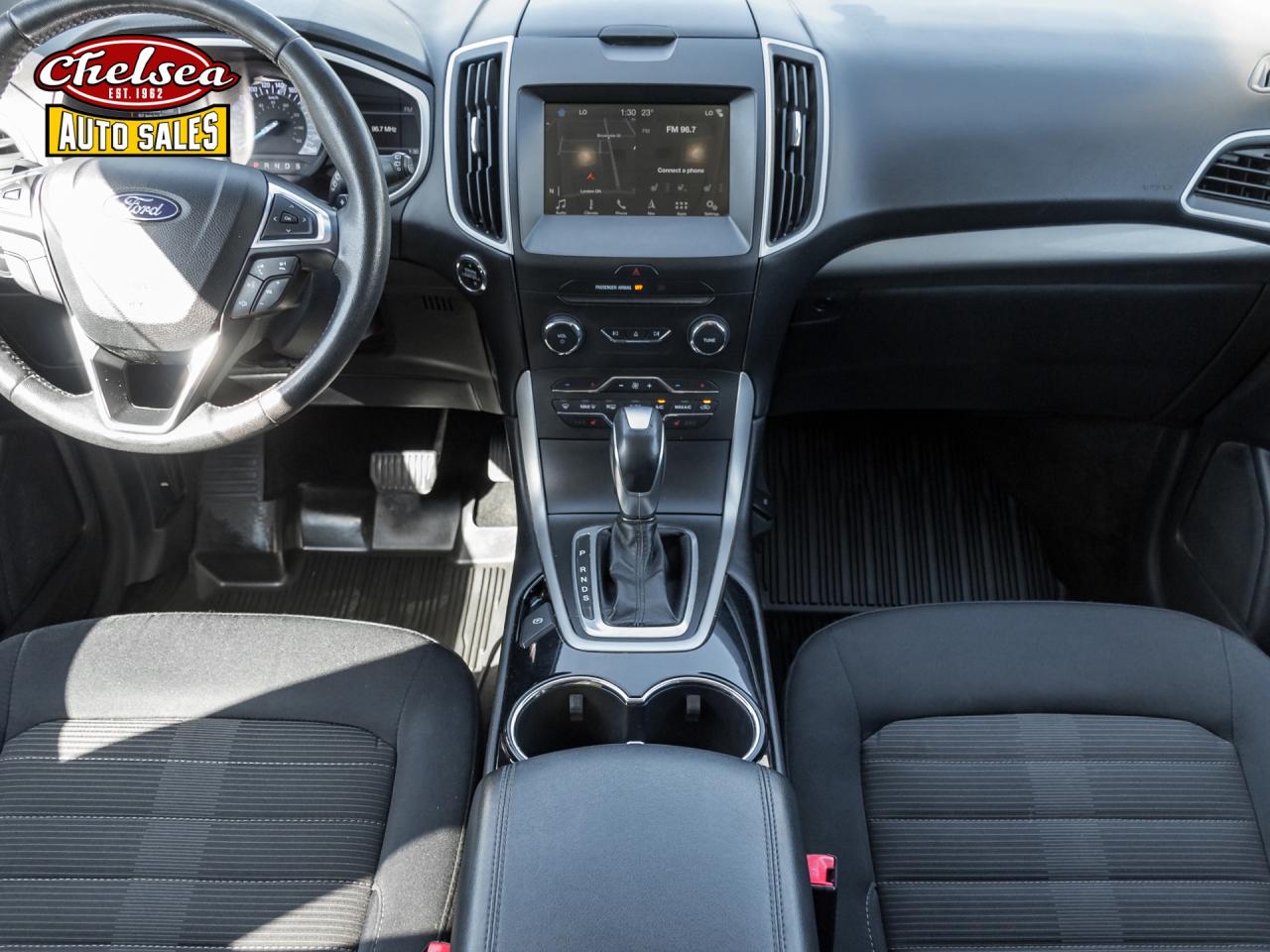 2018 Ford Edge SEL AWD Photo