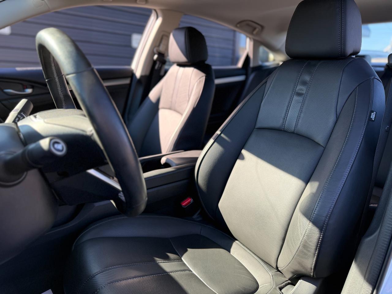 2016 Honda Civic Sedan Touring/LOW KM/NAVI/ACC/LDA/REMOTE/ROOF/CAMERA Photo