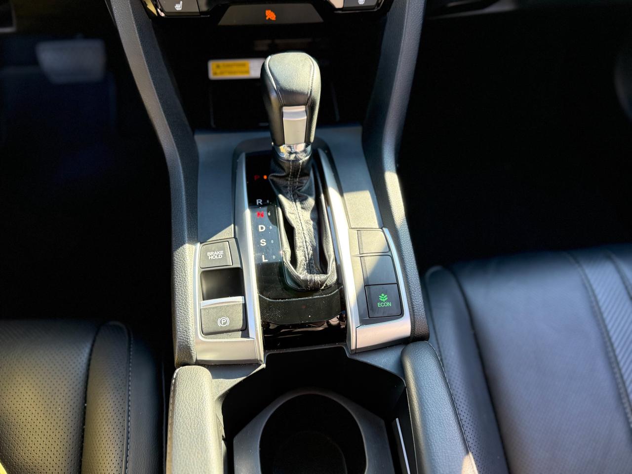 2016 Honda Civic Sedan Touring/LOW KM/NAVI/ACC/LDA/REMOTE/ROOF/CAMERA Photo