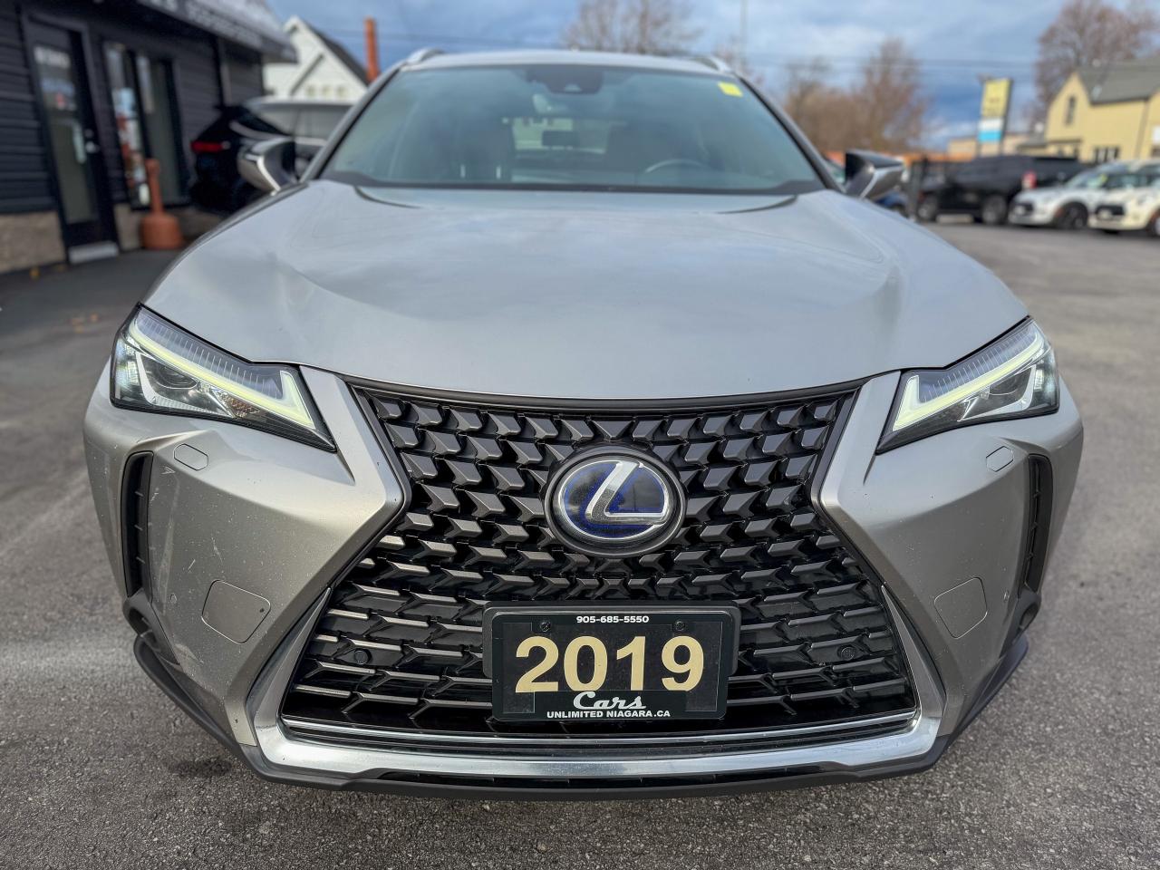 2019 Lexus UX UX 250H/HYBRID-LUXURY/NAVI/HUD/BSM/ACC/LDA/ROOF Photo
