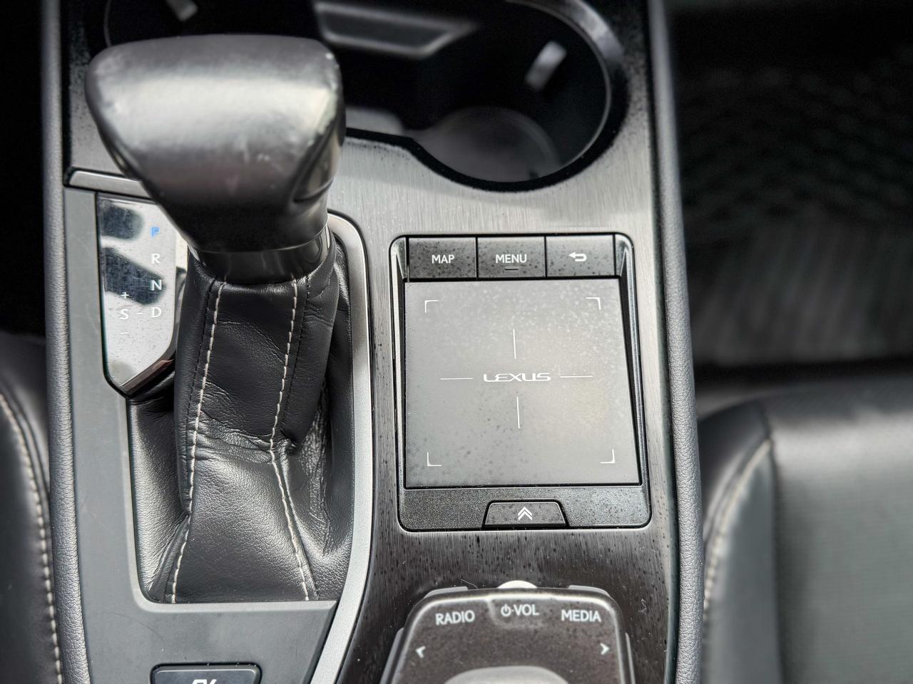 2019 Lexus UX UX 250H/HYBRID-LUXURY/NAVI/HUD/BSM/ACC/LDA/ROOF Photo