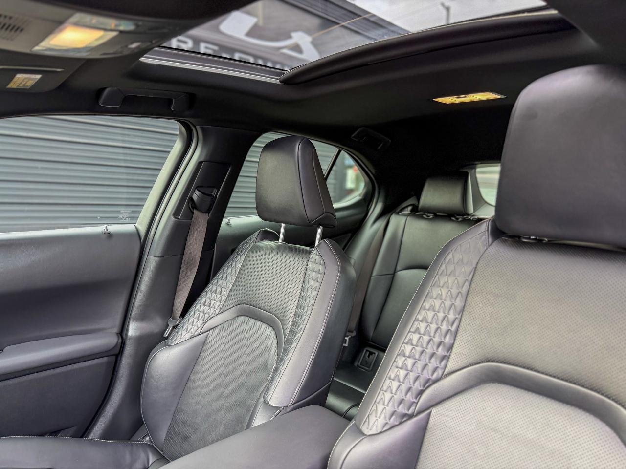 2019 Lexus UX UX 250H/HYBRID-LUXURY/NAVI/HUD/BSM/ACC/LDA/ROOF Photo